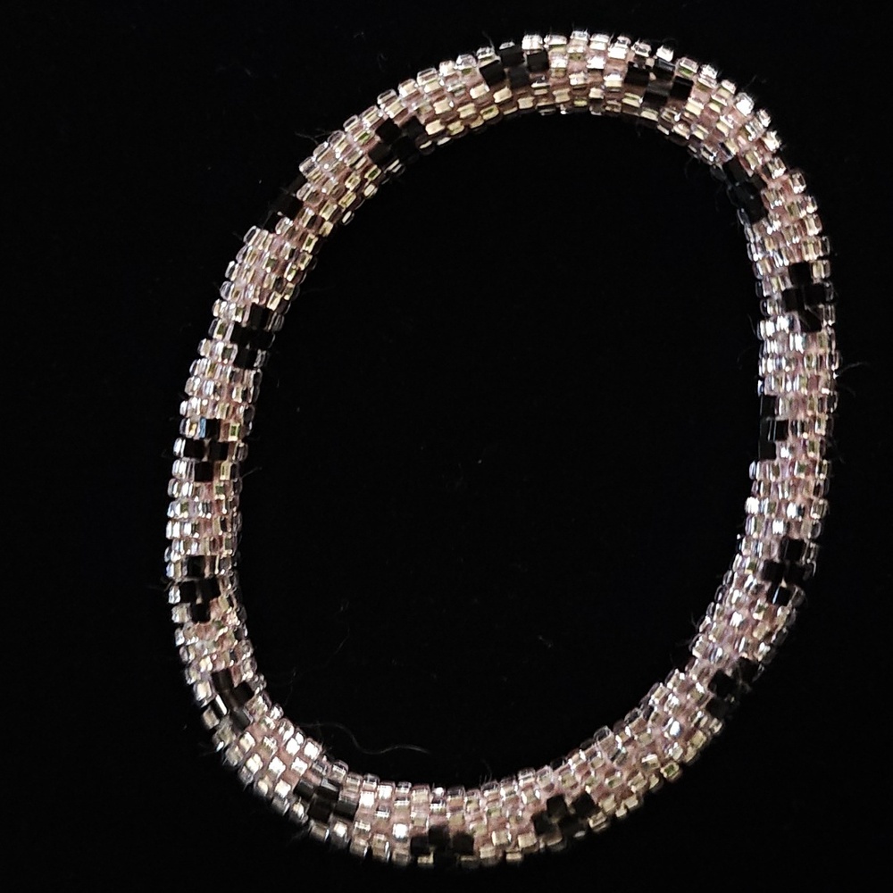 L&L Braclet - Picture 2 of 4